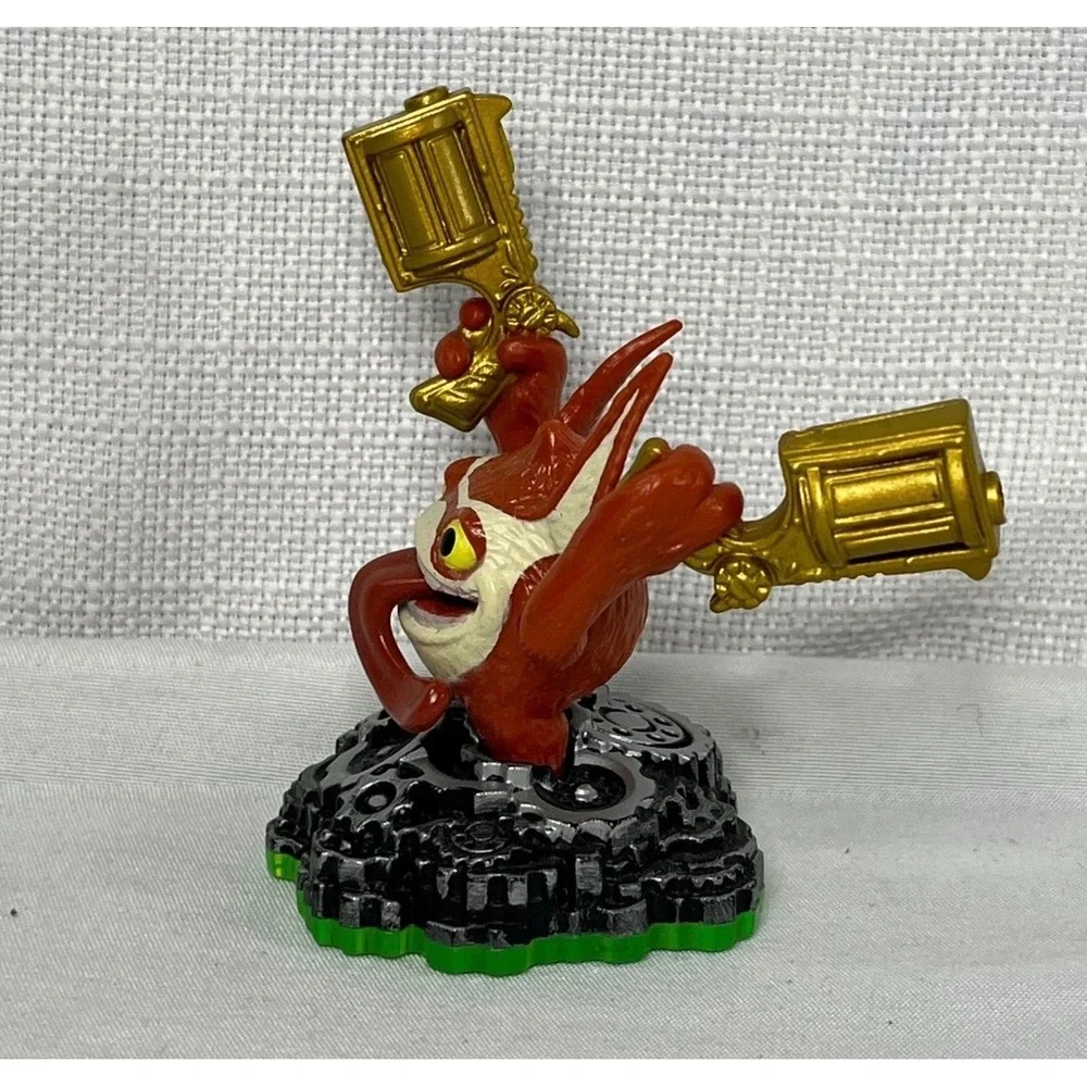 Skylanders Giants Trigger Happy Figure Activision Tech Gold Blasters L3112